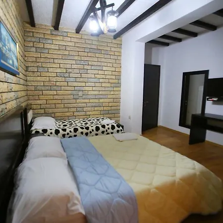 Paris 4* Berat