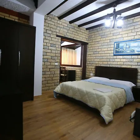 Paris Hotel Berat